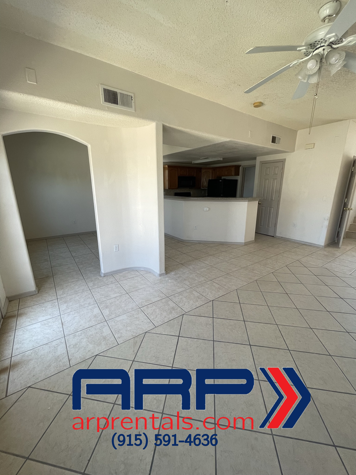 12325 Tierra Arena Dr - Photo 2 of 17