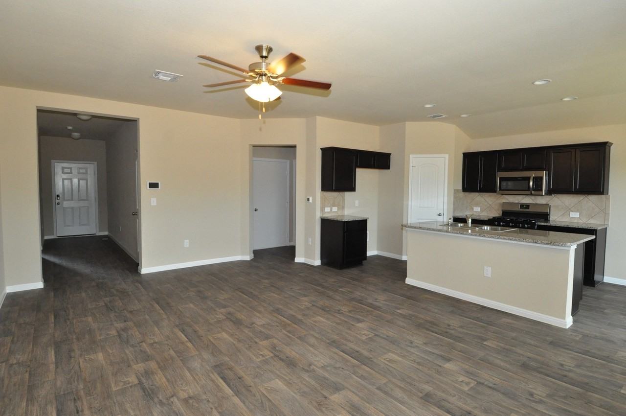 10905 Mule Train Dr - Photo 3 of 13