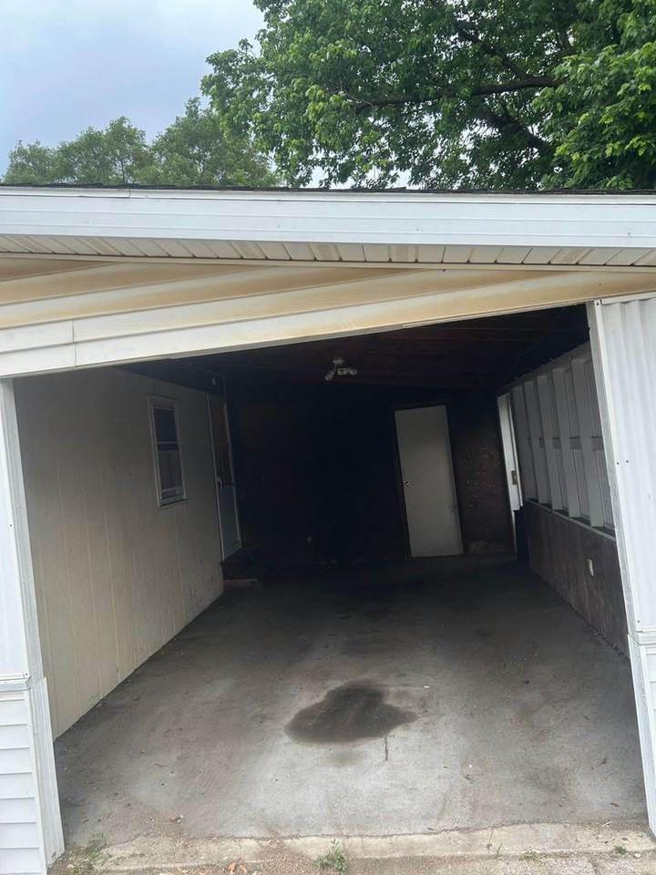 Harrison 3125 - Photo 2 of 12