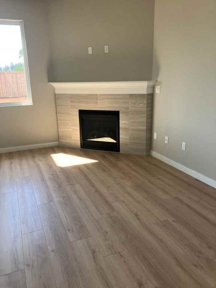 1825 N Young St - Photo 2 of 16