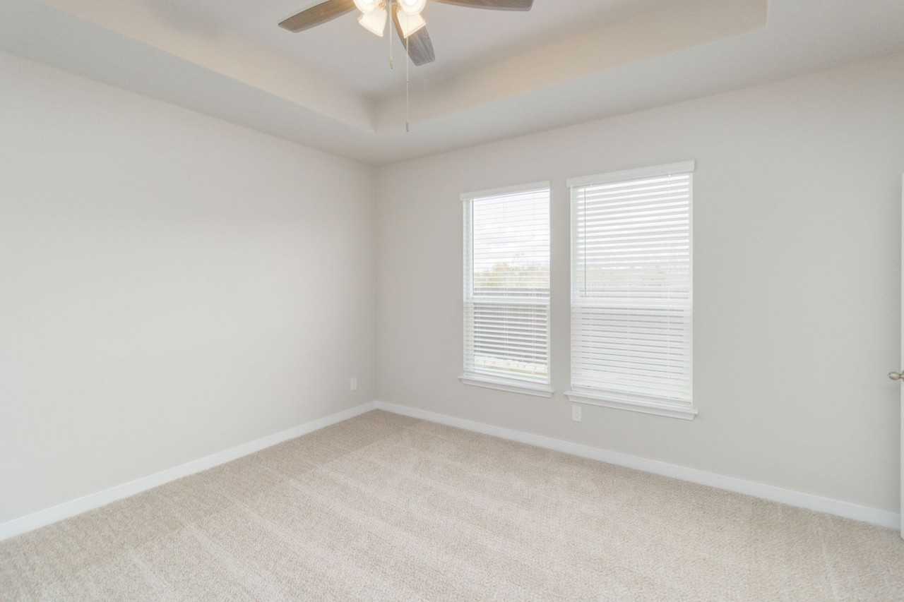 660 Staglin St #B - Photo 6 of 33