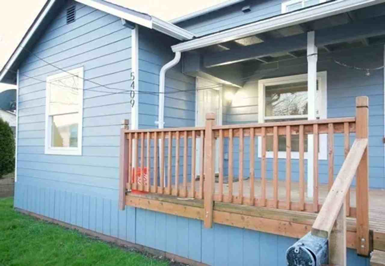 5409 35th Ave S - Photo 2 of 26