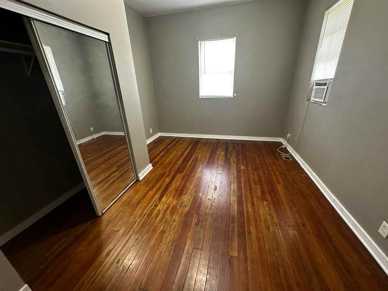 2413 S 11th St. - Photo 2 of 6