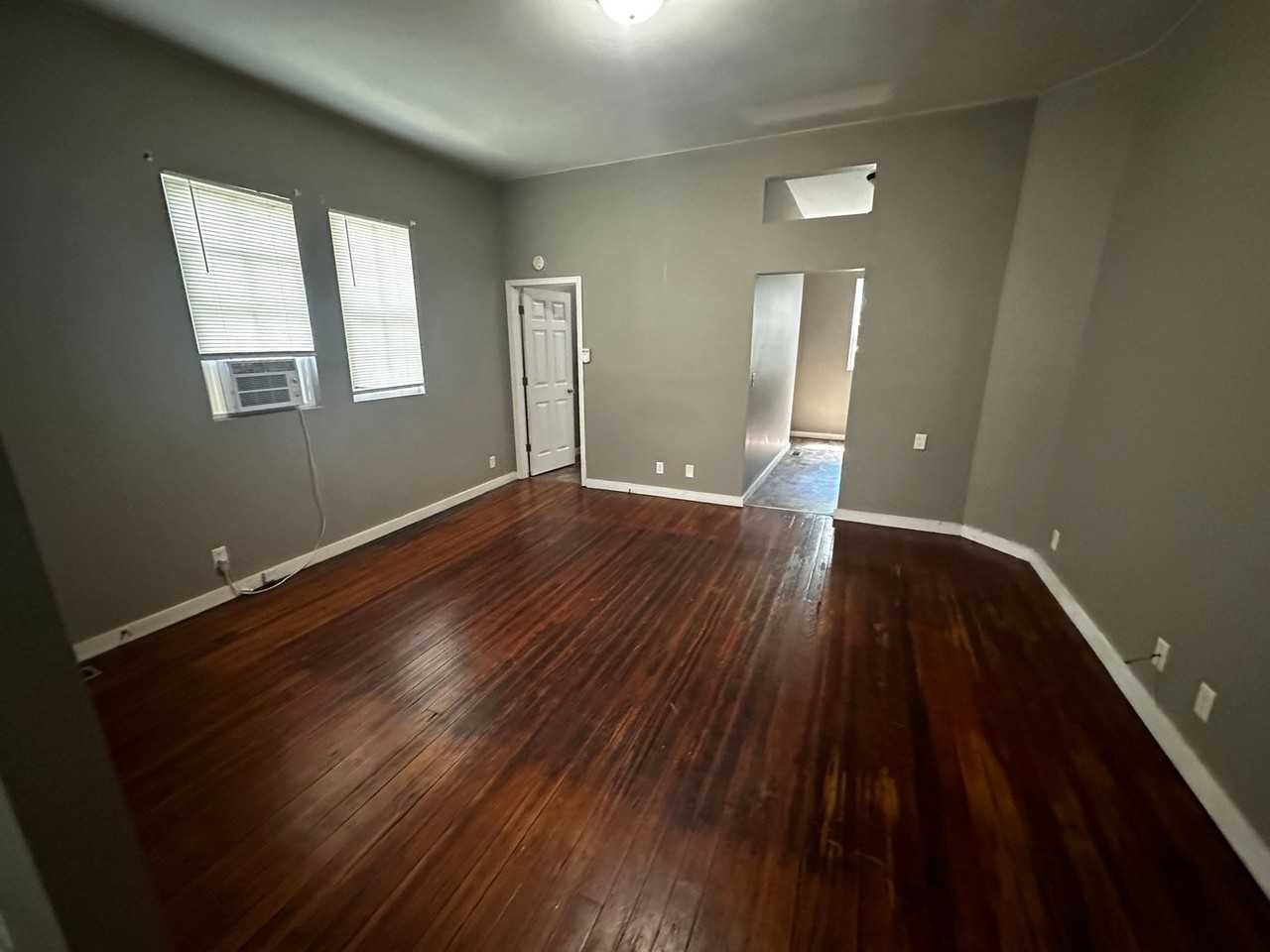 2413 S 11th St. - Photo 3 of 6