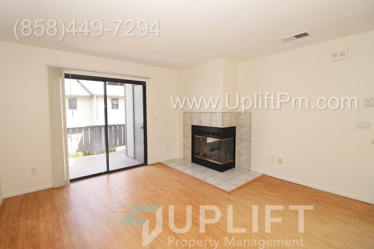 200 Camlau Dr #B - Photo 3 of 18