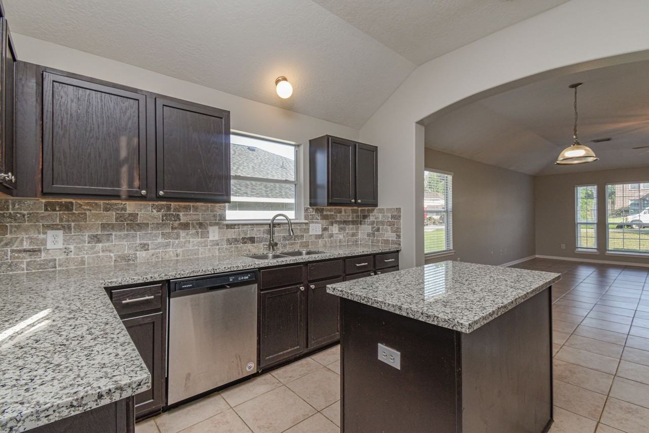 5500 N Buffalo Cir - Photo 7 of 21