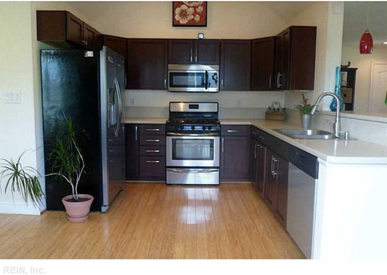 8008 E Glen Rd - Photo 3 of 22