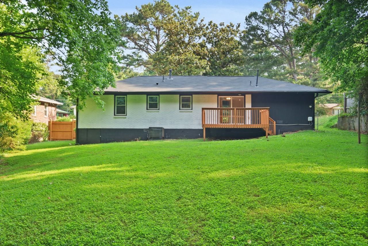 4282 Wallace Ave Sw - Photo 3 of 26