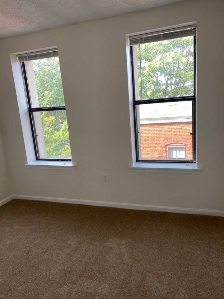 1332 21st St Nw #502 - Photo 7 of 10