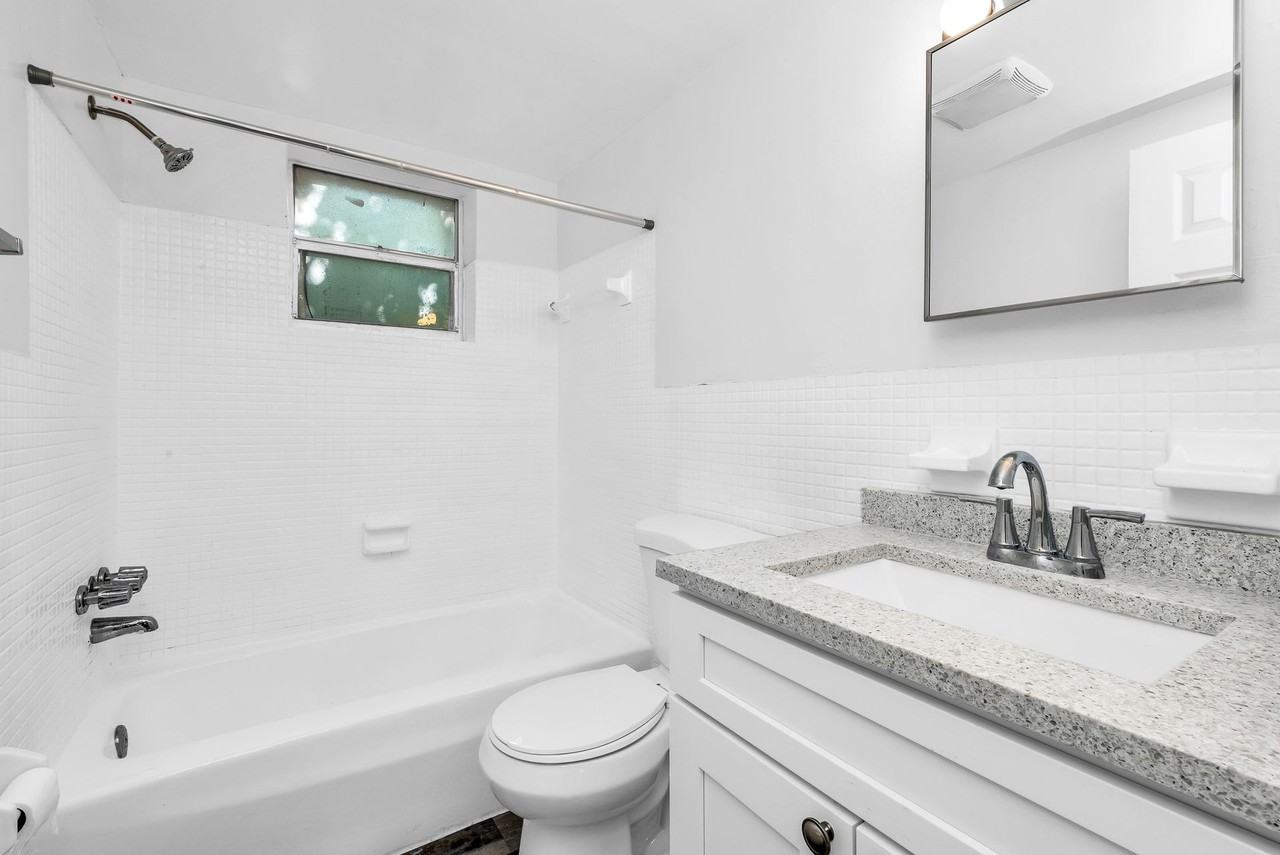 2025 Washington Street - Photo 7 of 50