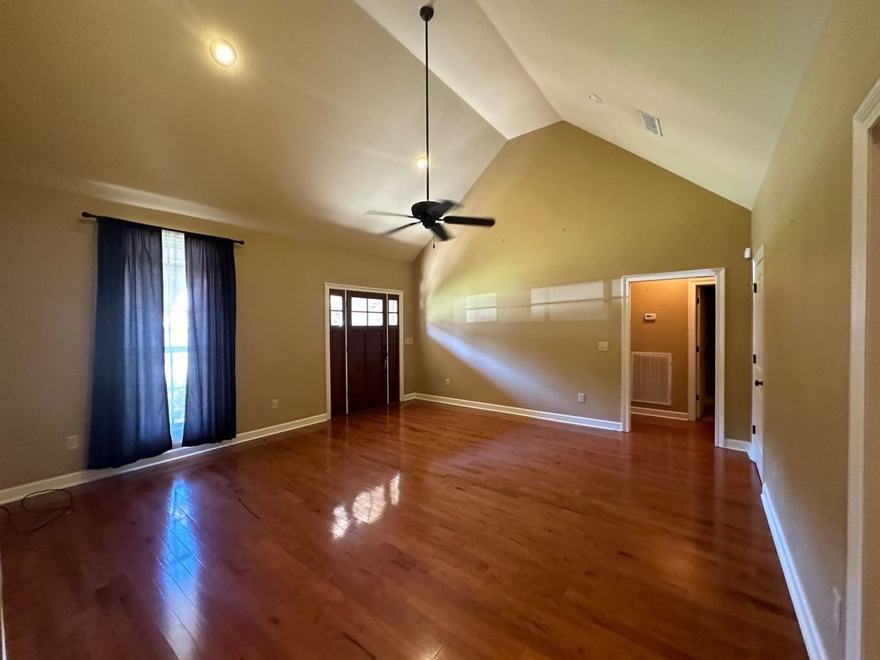 103 Bay Meadows Dr - Photo 3 of 22