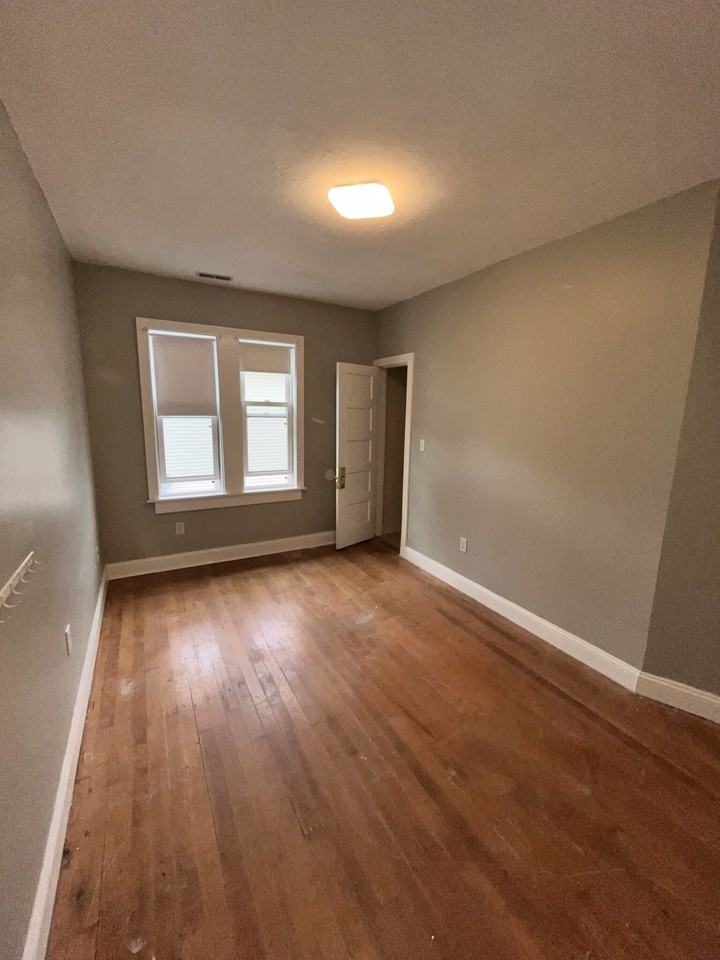 Vale St #3 - Photo 3 of 9