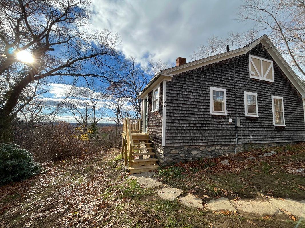 90 Dana Rd - Photo 2 of 14