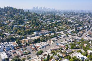 3801 De Longpre Ave - Photo 1 of 1