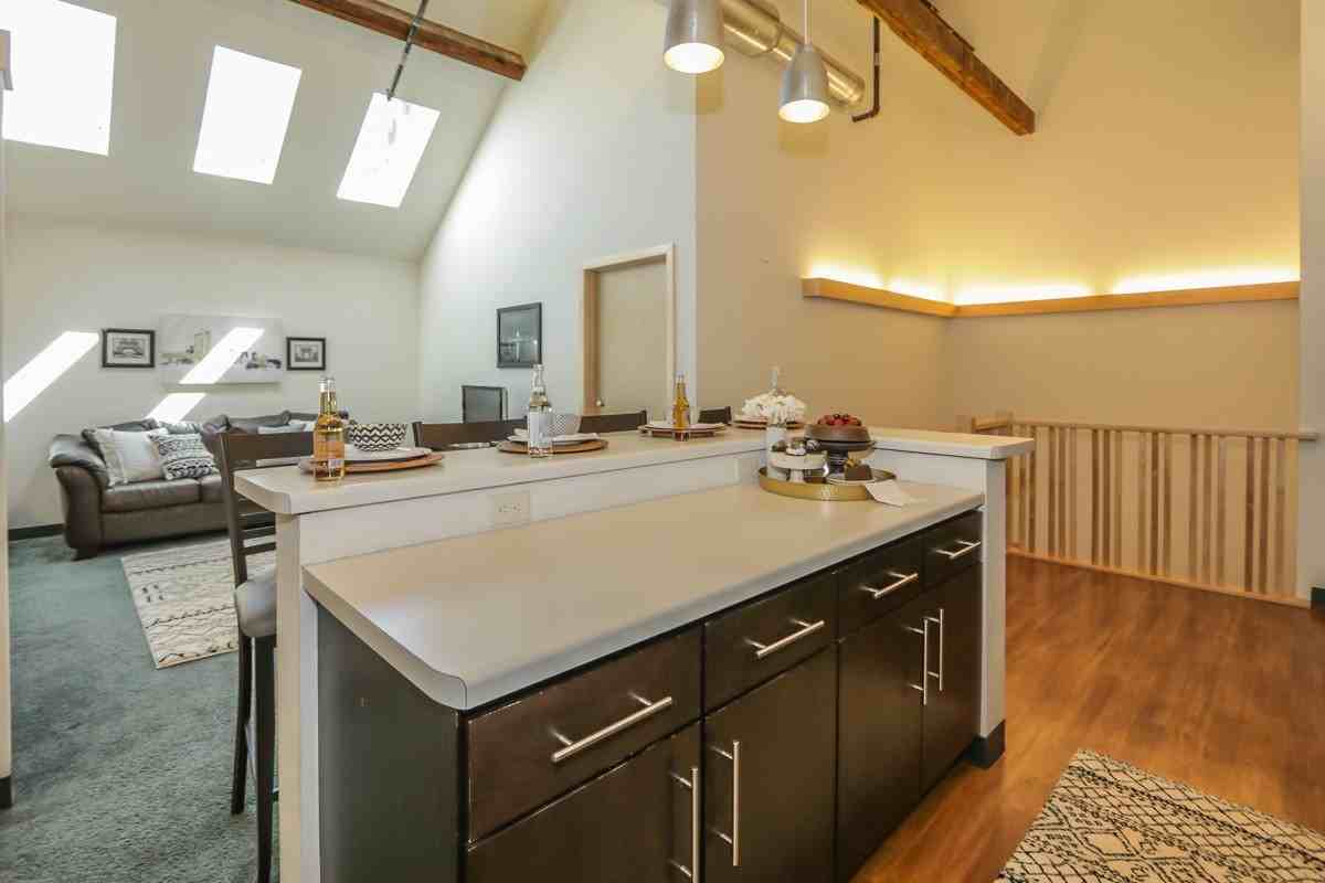 Lumen House - Photo 4 of 50