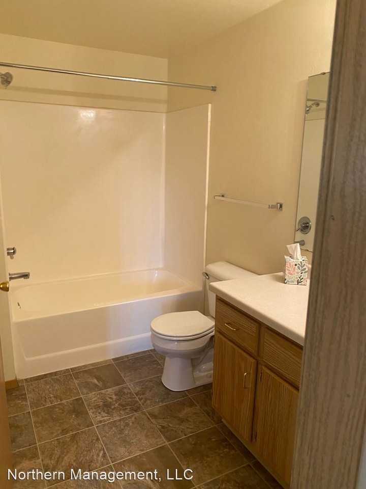 Schindler - Photo 4 of 50