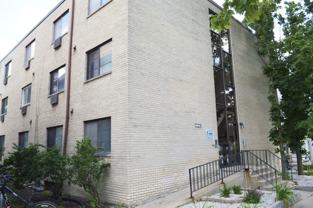 121 S Hancock Street - Photo 1 of 1