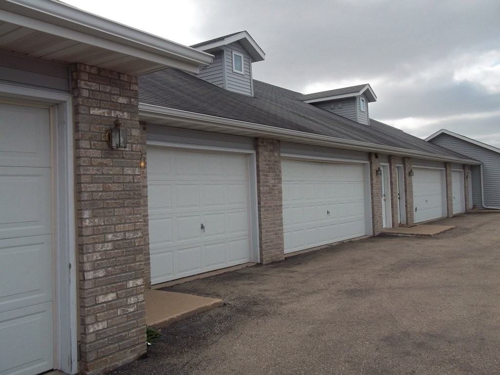 520-558 Athletic Way - Photo 6 of 9