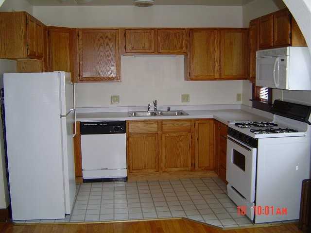 2104 University Ave - Photo 2 of 50