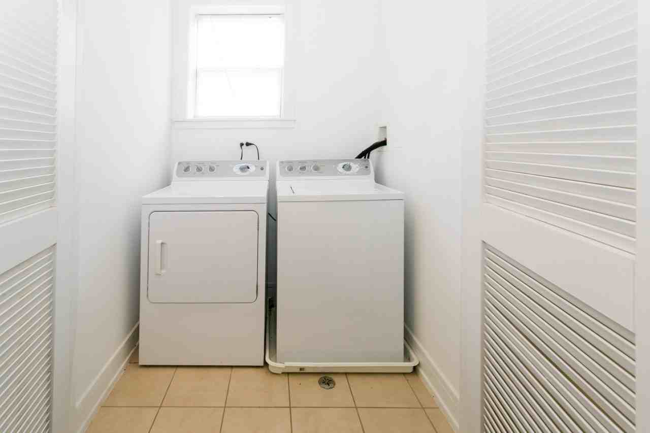 5118  S. Greenwood - Photo 5 of 34