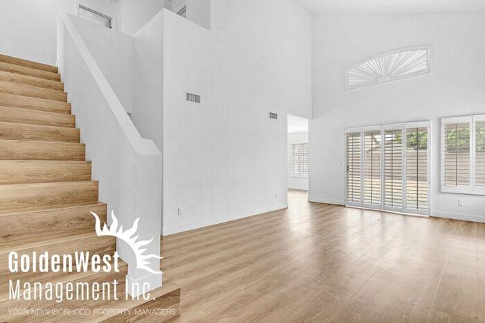 4943 W Oraibi Dr - Photo 2 of 25