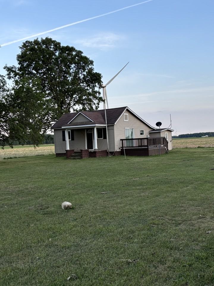 4436 E Washington Rd #NA - Photo 2 of 8