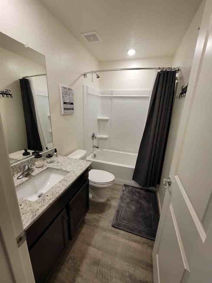 517 W Black Hawk Pl #NA - Photo 7 of 8