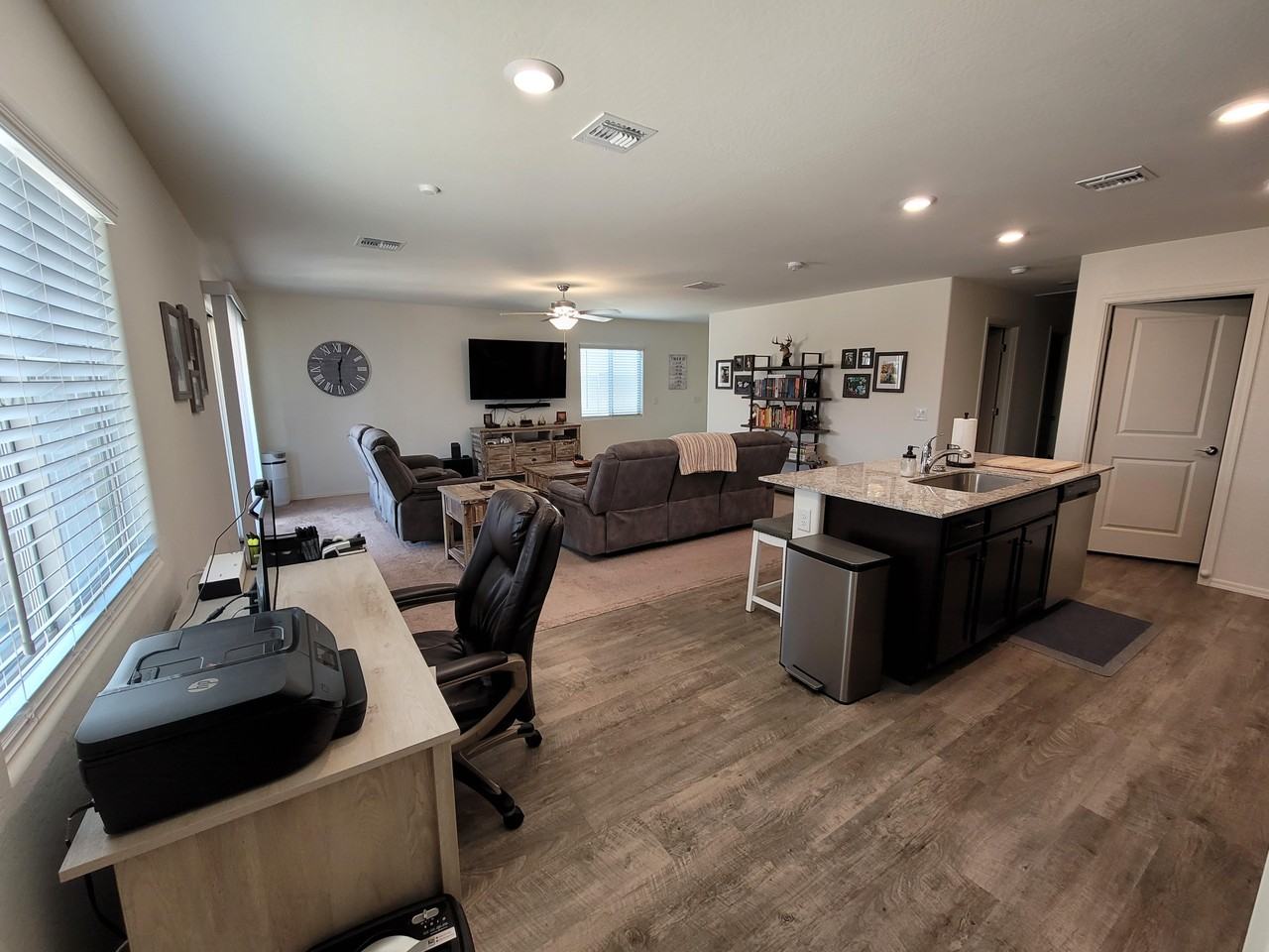 517 W Black Hawk Pl #NA - Photo 4 of 8