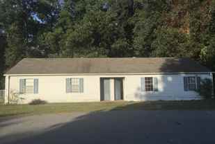 68 Cedar Hill Cir #4A - Photo 1 of 1