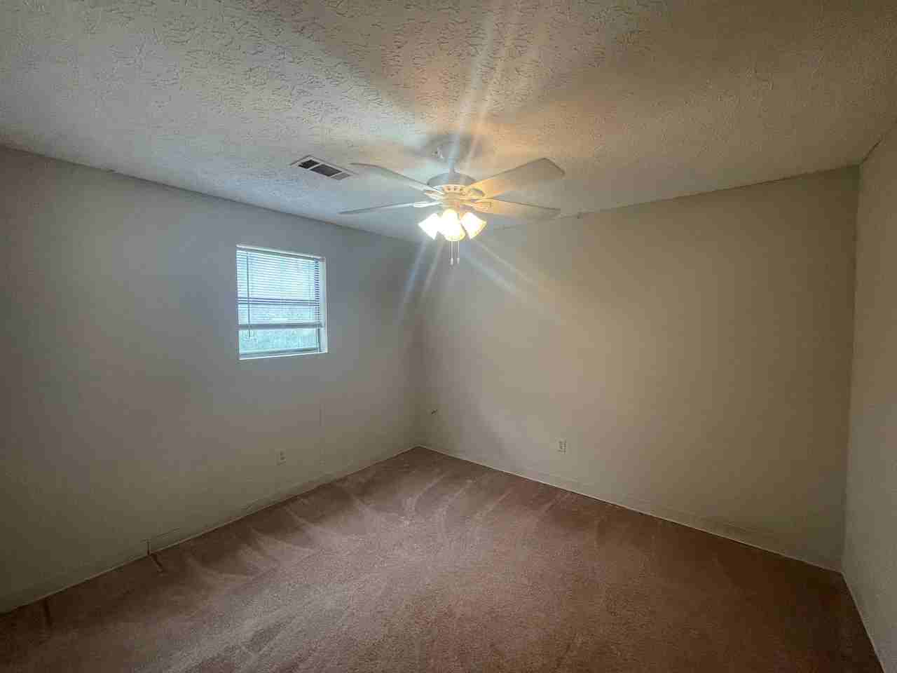 68 Cedar Hill Cir #4A - Photo 5 of 11