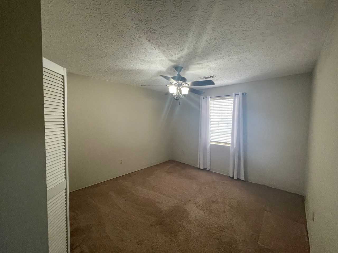 68 Cedar Hill Cir #4A - Photo 6 of 11
