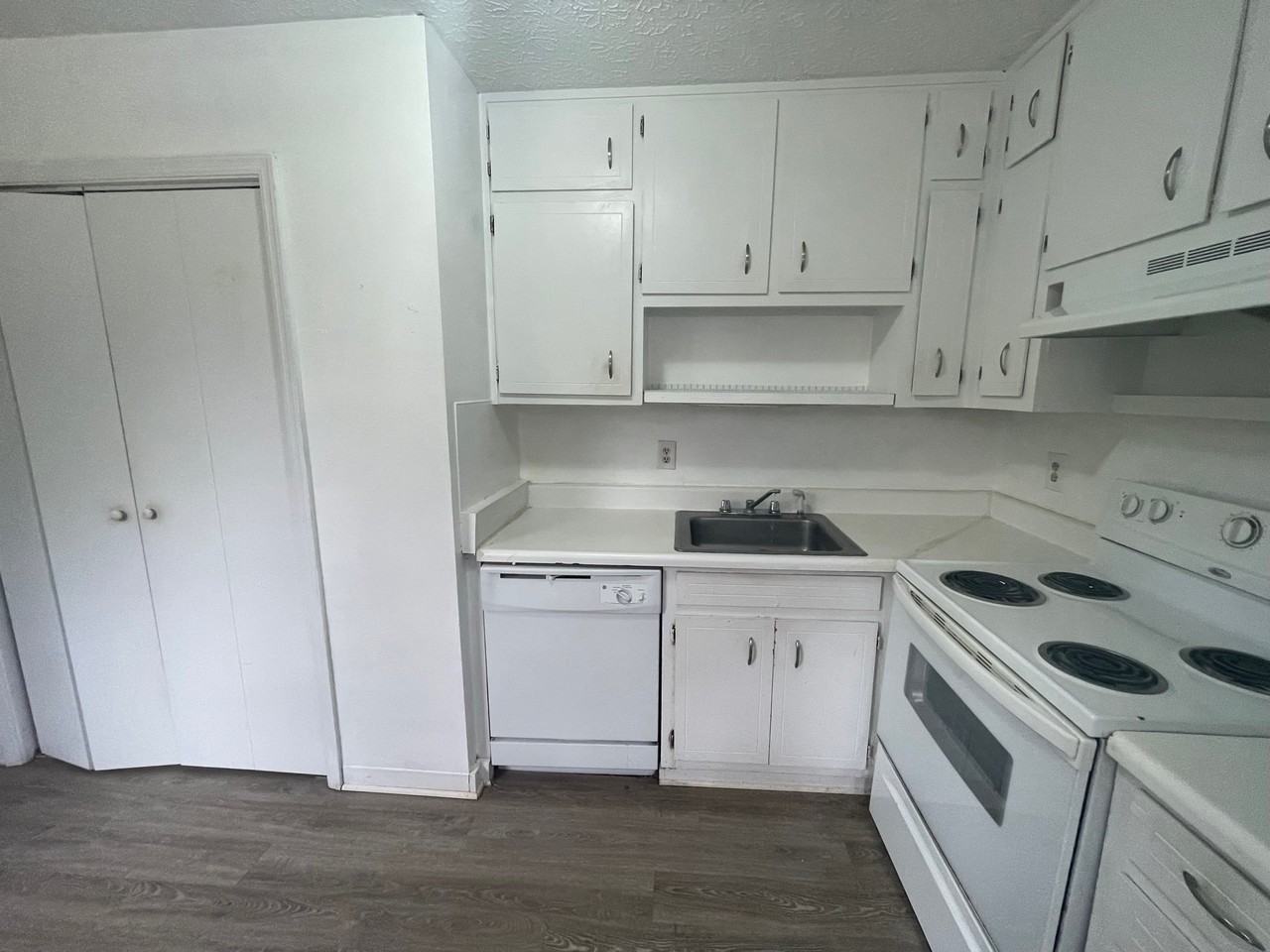 68 Cedar Hill Cir #4A - Photo 4 of 11