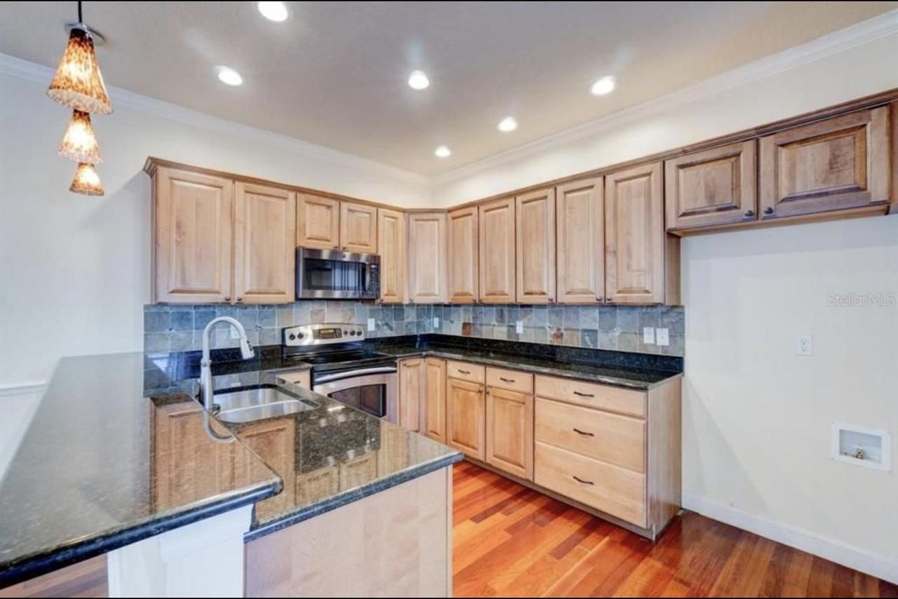 1443 Harmon Ave #1OF3ROOMS - Photo 2 of 39