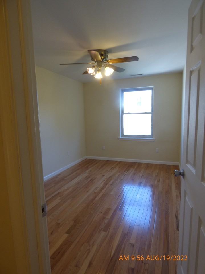 3827 Hamilton St #1 - Photo 6 of 7