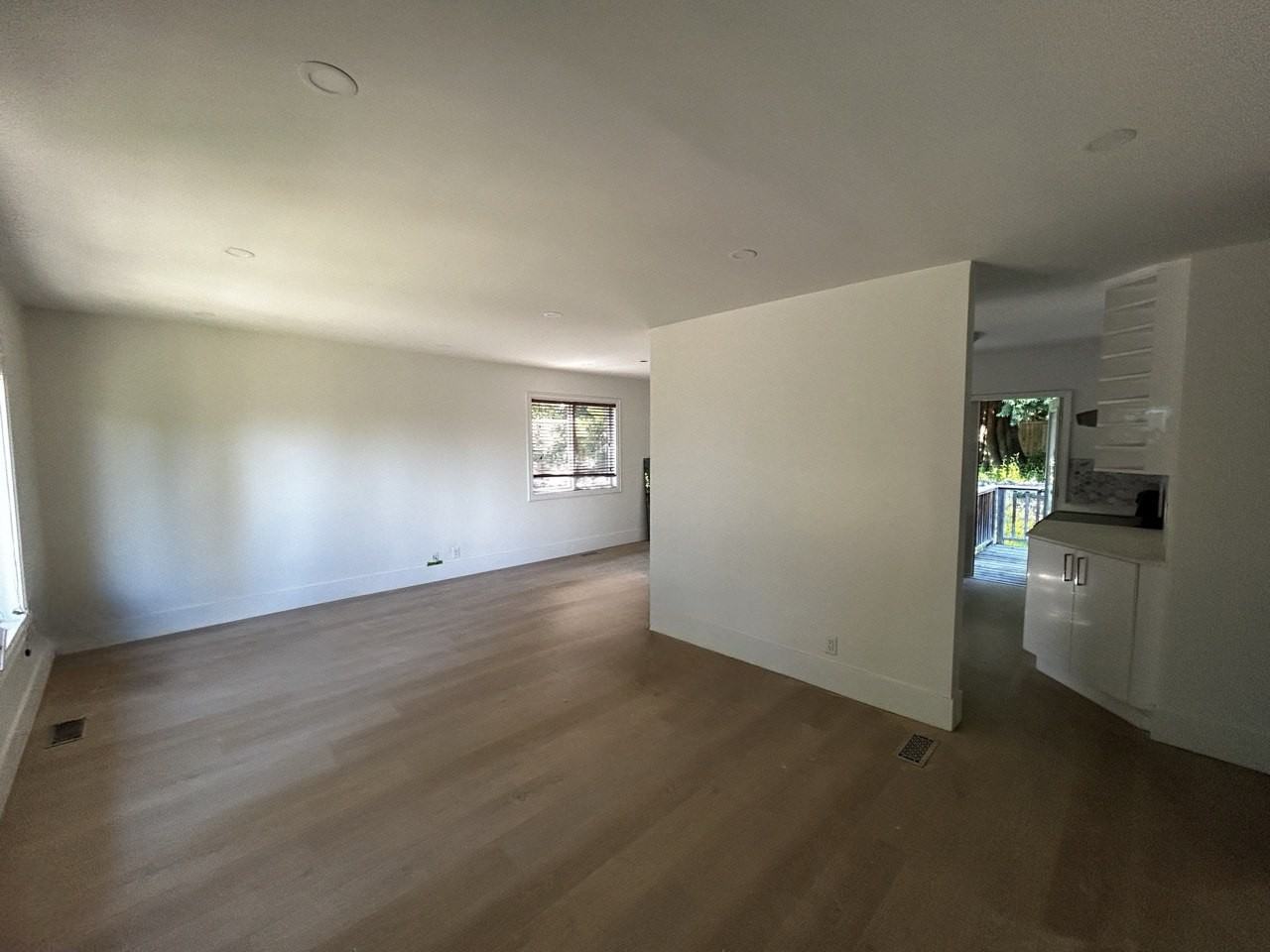 1226 Wellington Drive - Photo 2 of 17