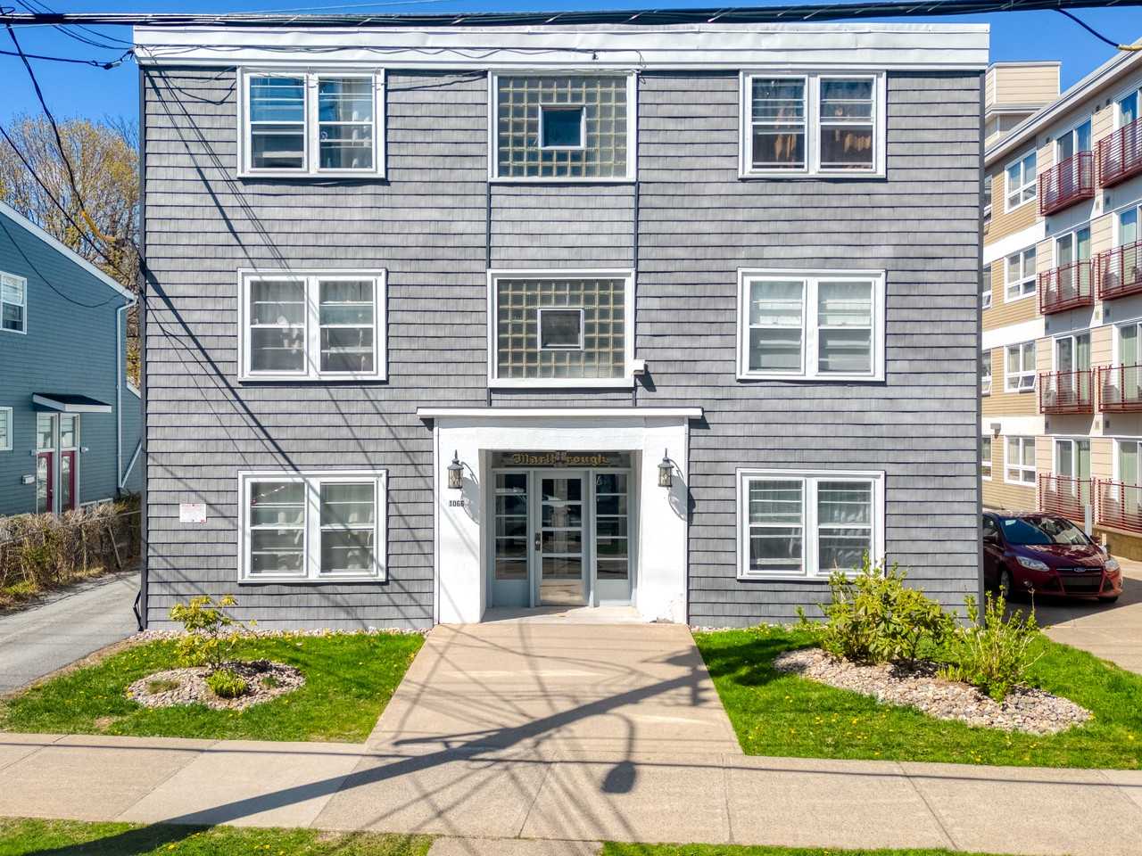 Marlborough - Photo 2 of 4