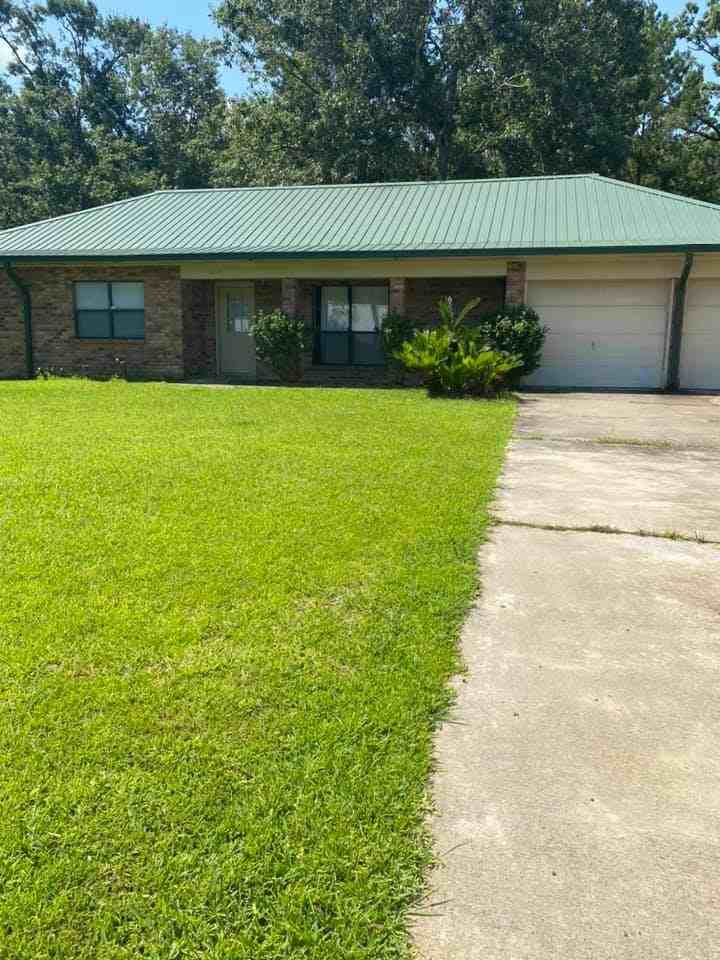 1215 Port Arthur Ter #1 - Photo 2 of 8