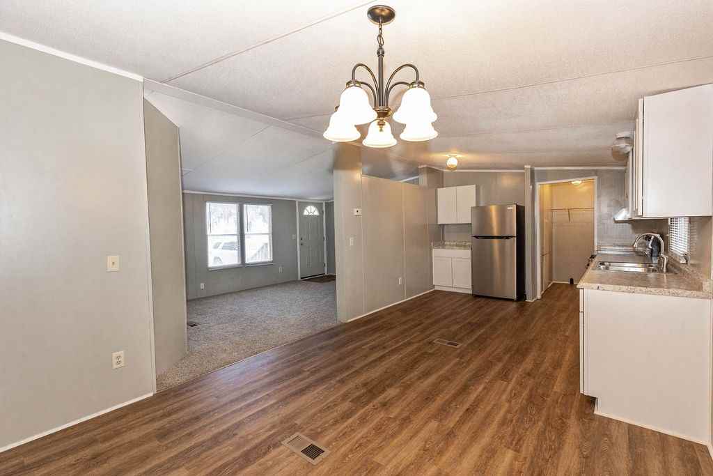 108 Sherwood Ct #1 - Photo 7 of 10