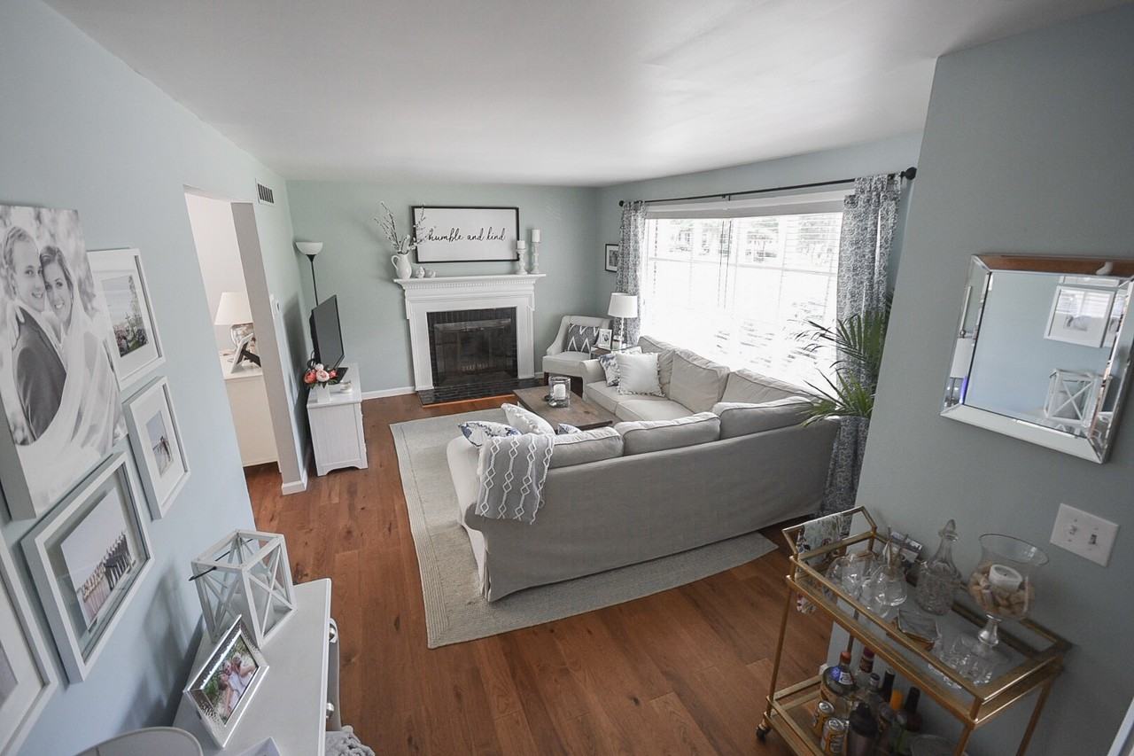 112 W Seminary Ave - Photo 3 of 10