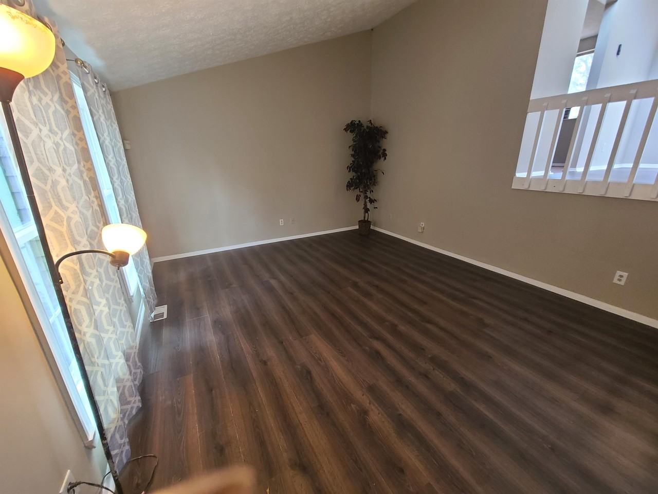 5182 Martins Crossing Rd #1 - Photo 4 of 15