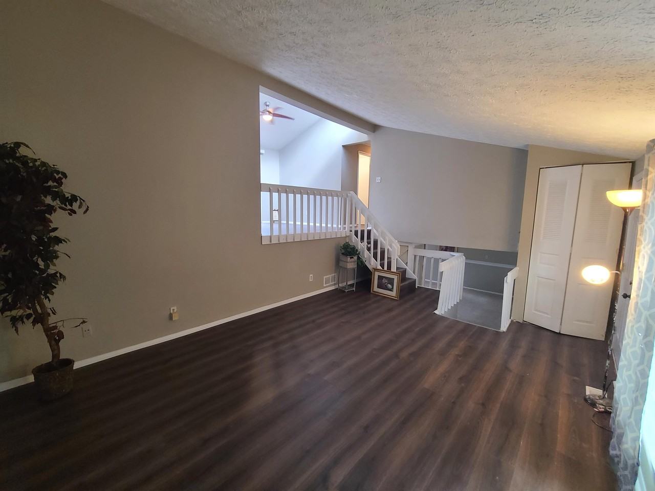 5182 Martins Crossing Rd #1 - Photo 5 of 15