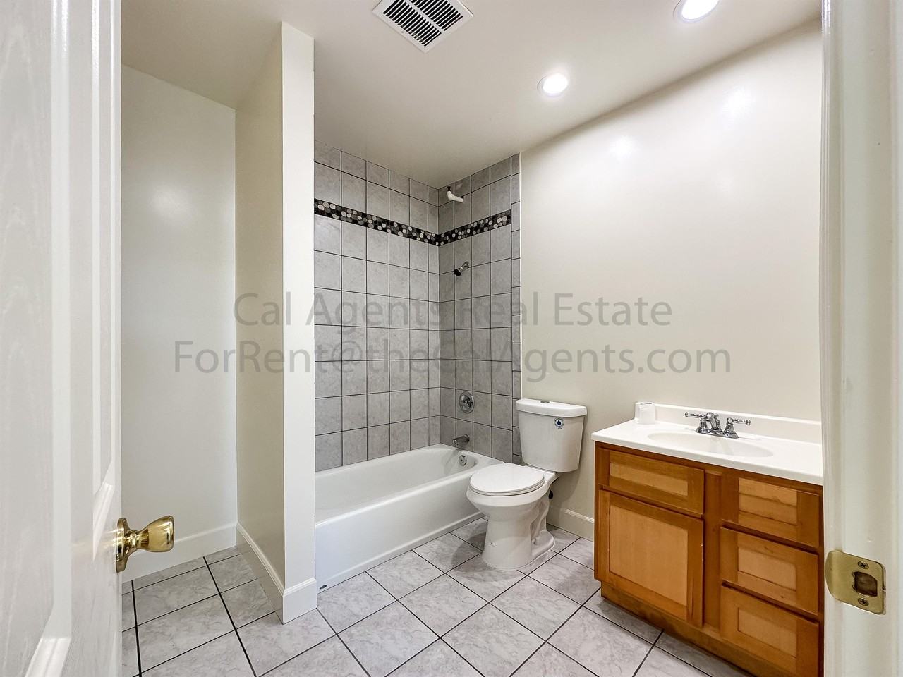 2842 Adeline St #7 - Photo 7 of 23