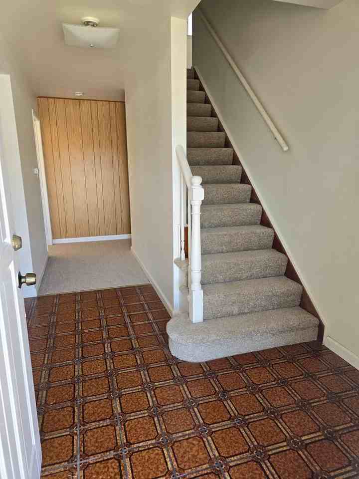 4701 Meadowbrook Dr - Photo 3 of 15