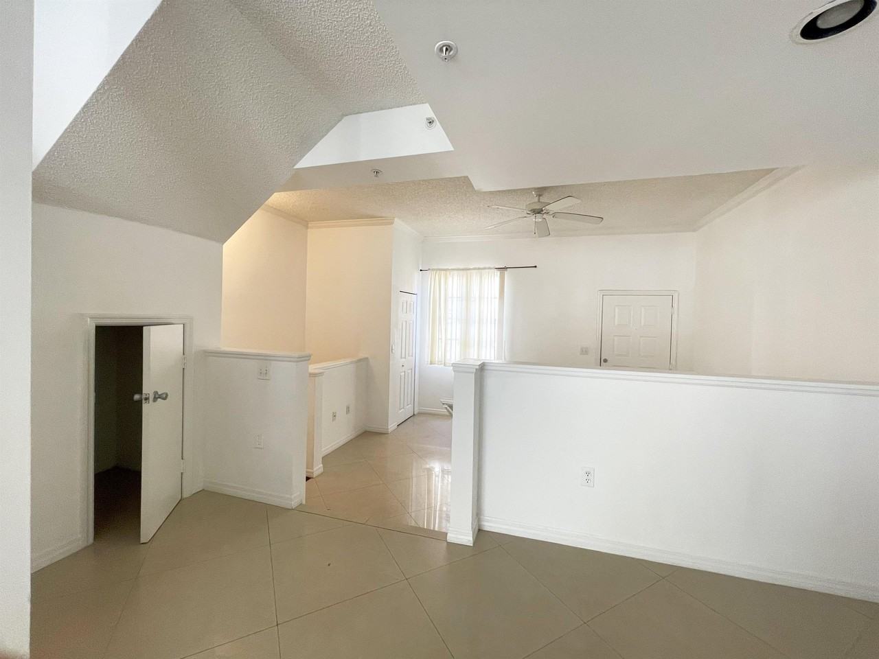 2831 Northeast 185th Street - 1Unit 603 #603 - Photo 6 of 13