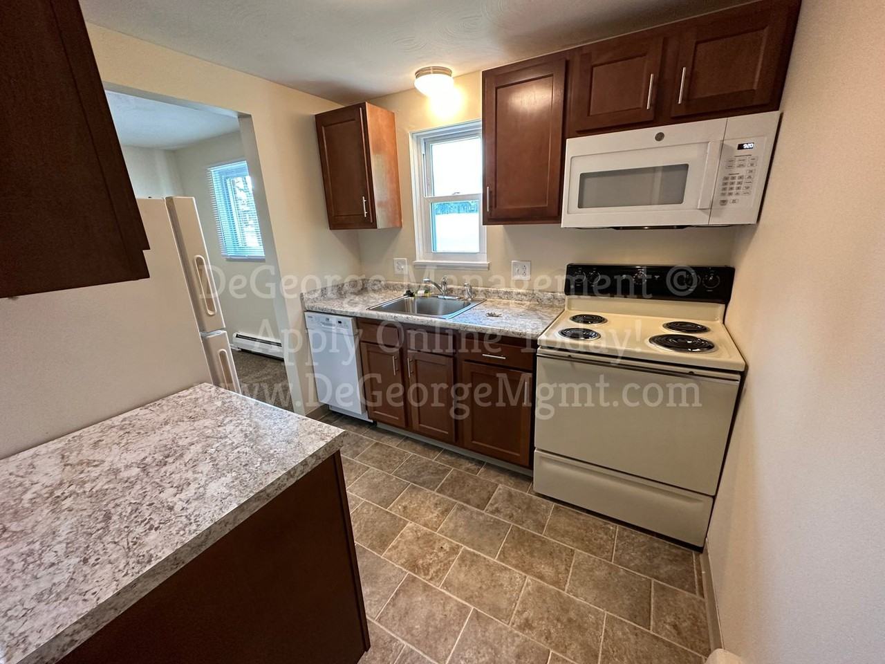 William's Tribute Apartments - Photo 2 of 50