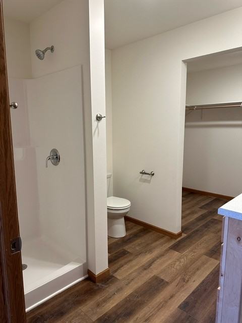 1502 Greenfield St #902 - Photo 5 of 10
