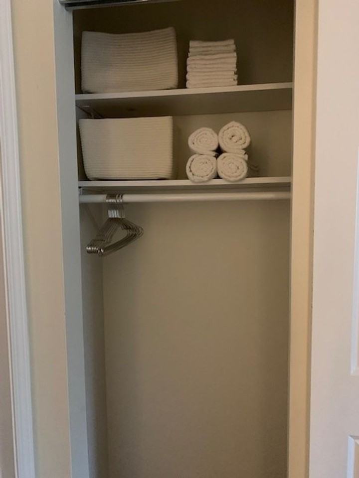 Apartments on Silver Lake - Photo 7 of 10