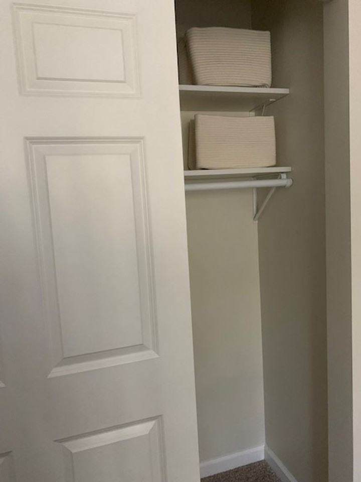 Apartments on Silver Lake - Photo 5 of 35