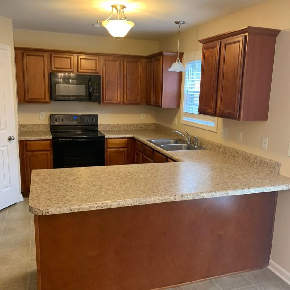 1441 Priestshore Bay - Photo 2 of 19