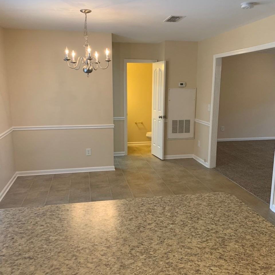1441 Priestshore Bay - Photo 4 of 19